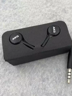 kit men akg